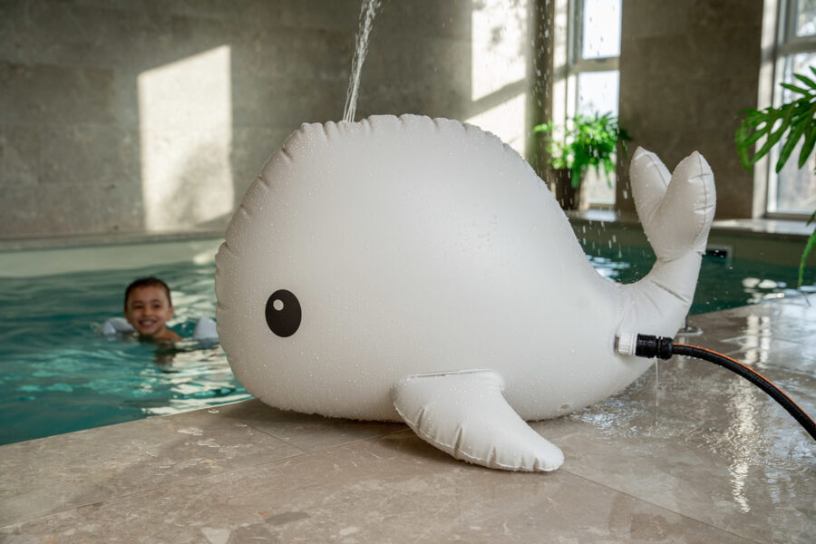 Sprinkler toy – Christian the whale